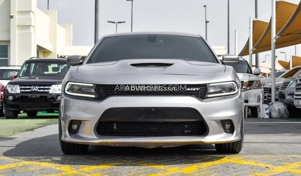 Dodge Charger 2015 for Sale in Sharjah Image-2