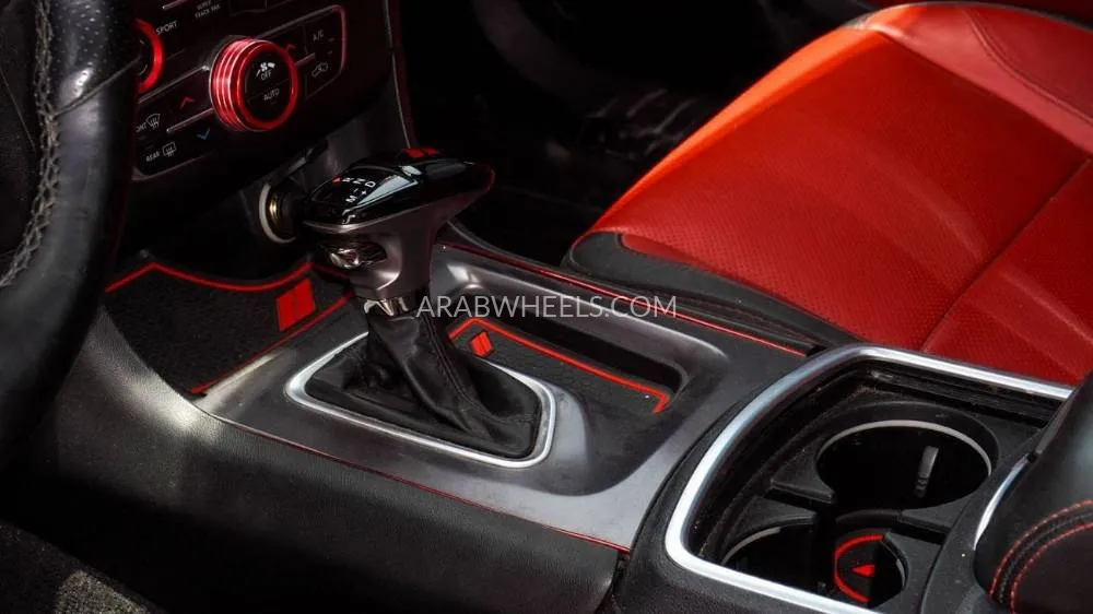 Dodge Charger 2020 for Sale in Sharjah Image-7