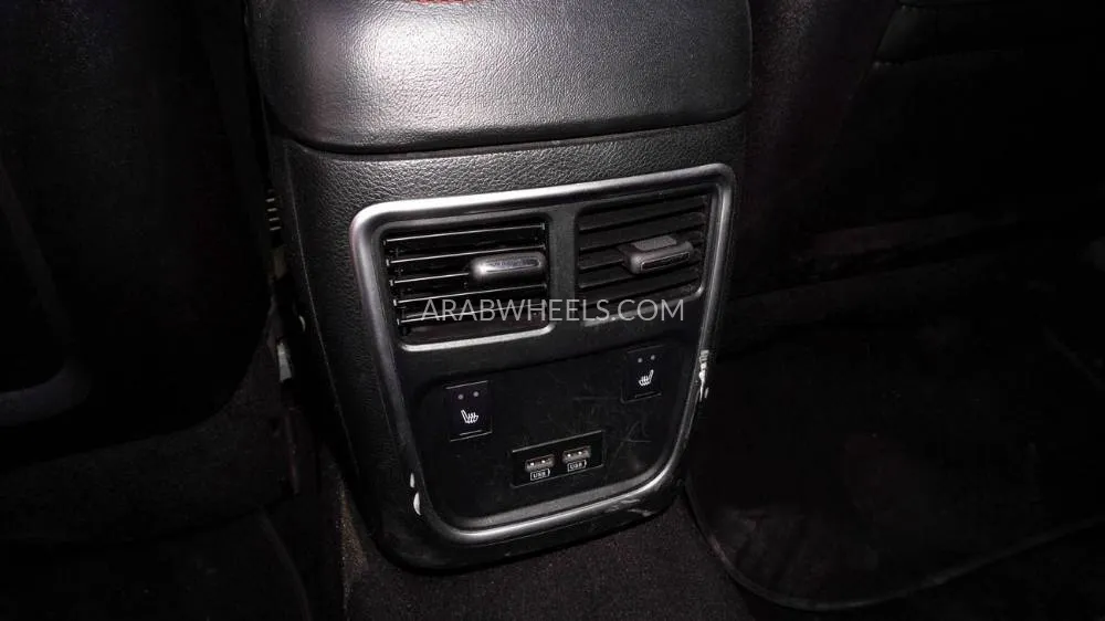 Dodge Charger 2020 for Sale in Sharjah Image-9