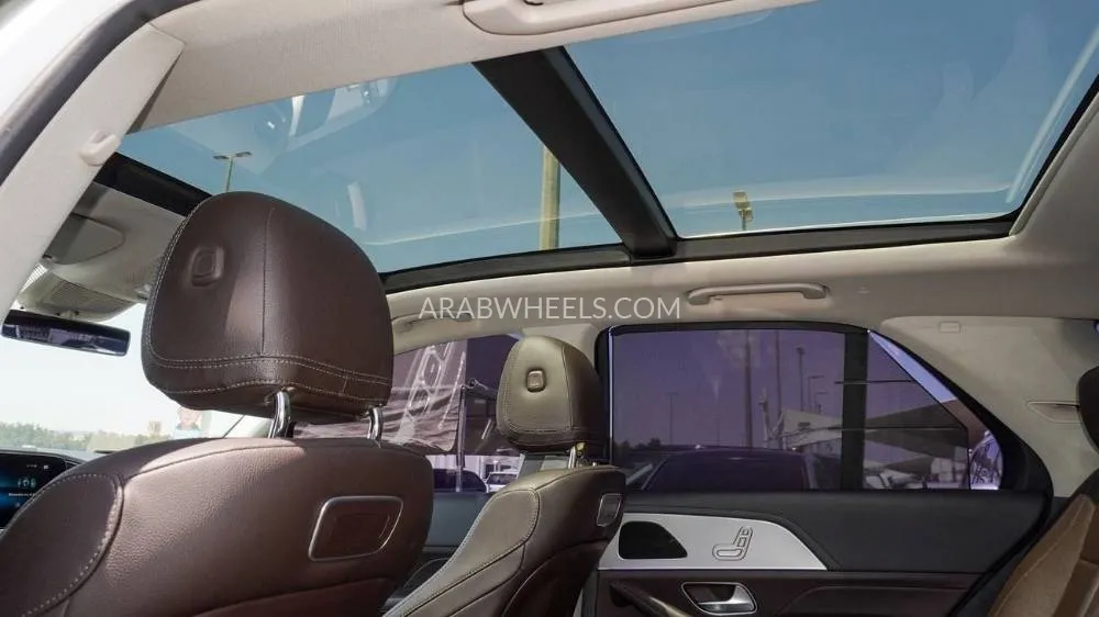 Mercedes Benz GLE Class 2019 for Sale in Sharjah Image-10