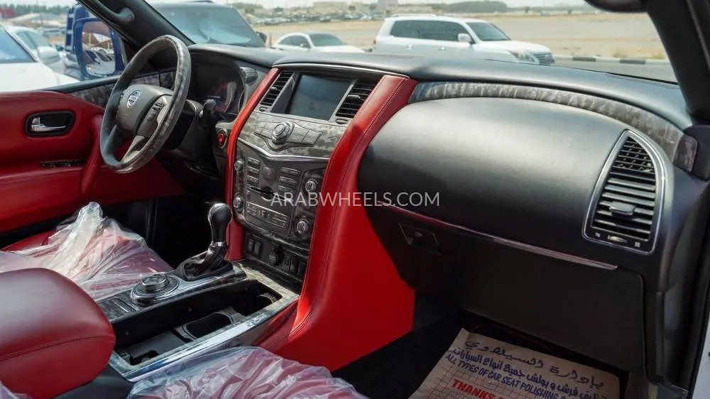 Nissan Patrol 2018 for Sale in Sharjah Image-10