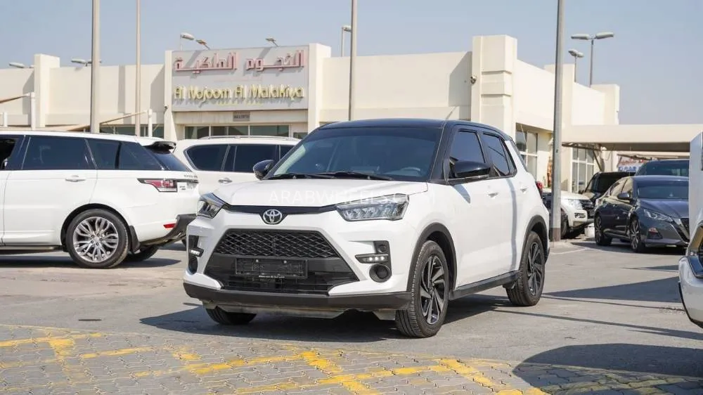 Toyota Raize 2024 for Sale in Sharjah Image-3