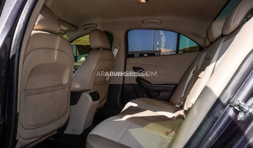 Chevrolet Malibu 2014 for Sale in Sharjah Image-11