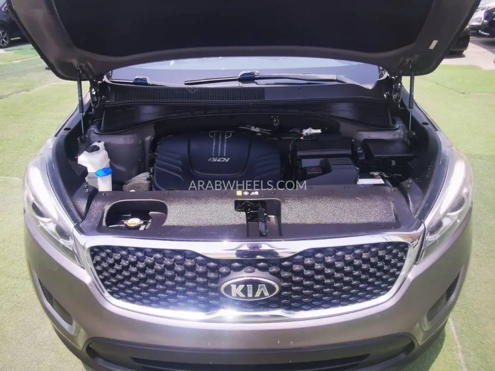 Kia Sorento 2018 for Sale in Sharjah Image-23