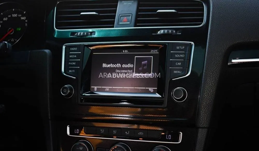 Volkswagen Golf 2015 for Sale in Sharjah Image-9