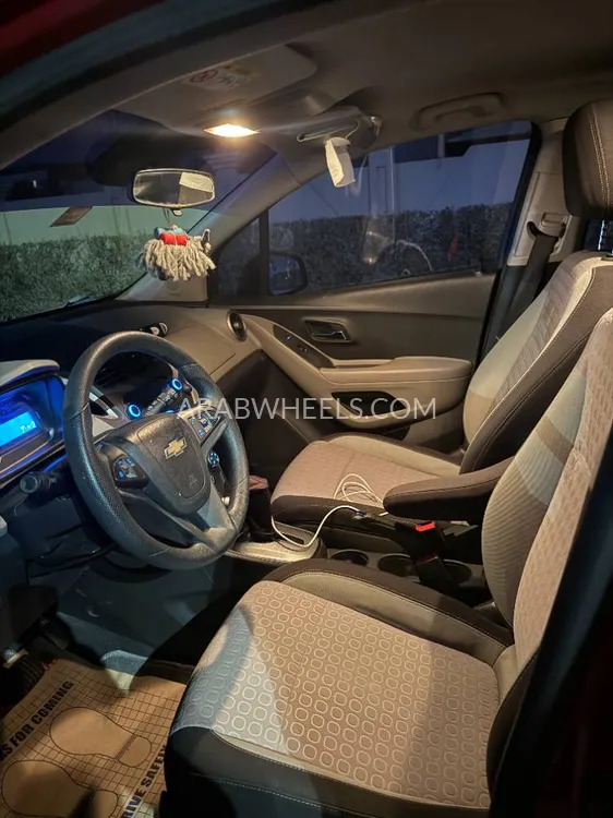 Chevrolet Trax 2014 for Sale in Abu Dhabi Image-9