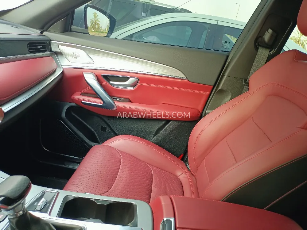 جاكوار X70 2023 for Sale in العين Image-6