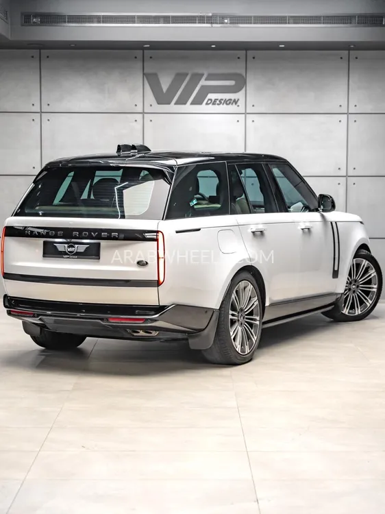 Land Rover Range Rover 2023 for Sale in Dubai Image-5