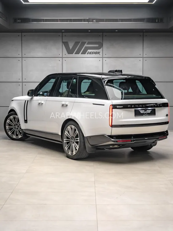 Land Rover Range Rover 2023 for Sale in Dubai Image-7