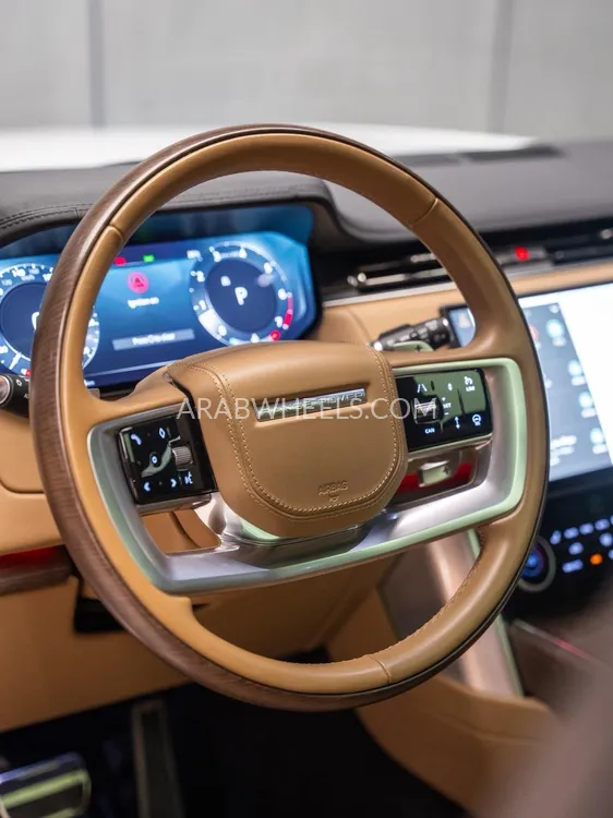 Land Rover Range Rover 2023 for Sale in Dubai Image-18