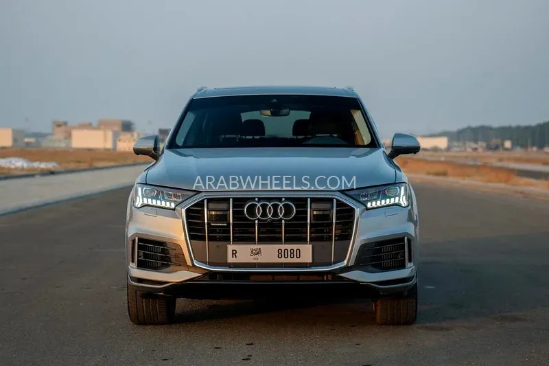 Audi Q7 2023 for Sale in Dubai Image-2