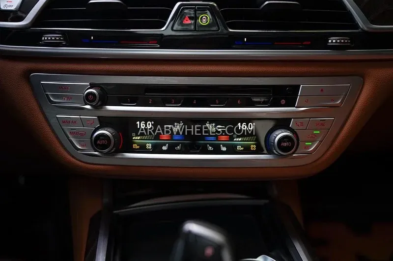 BMW 7 series 2021 for Sale in Sharjah Image-3