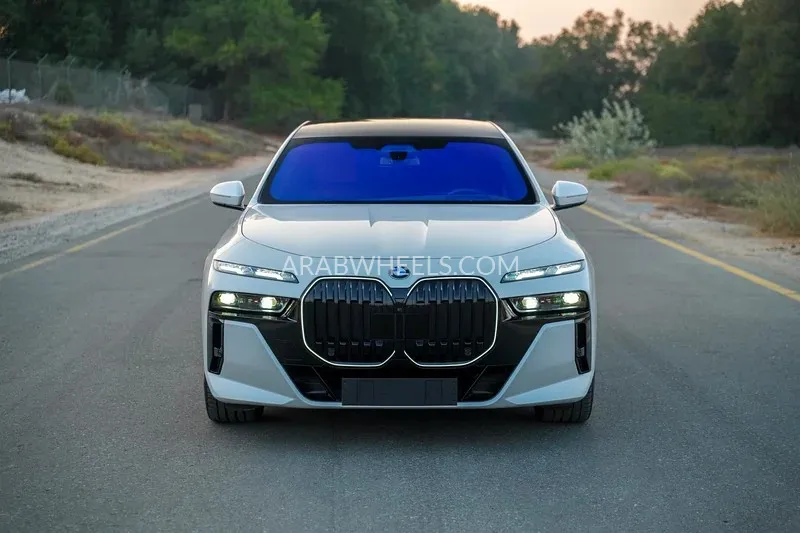 BMW 7 series 2025 for Sale in Sharjah Image-10