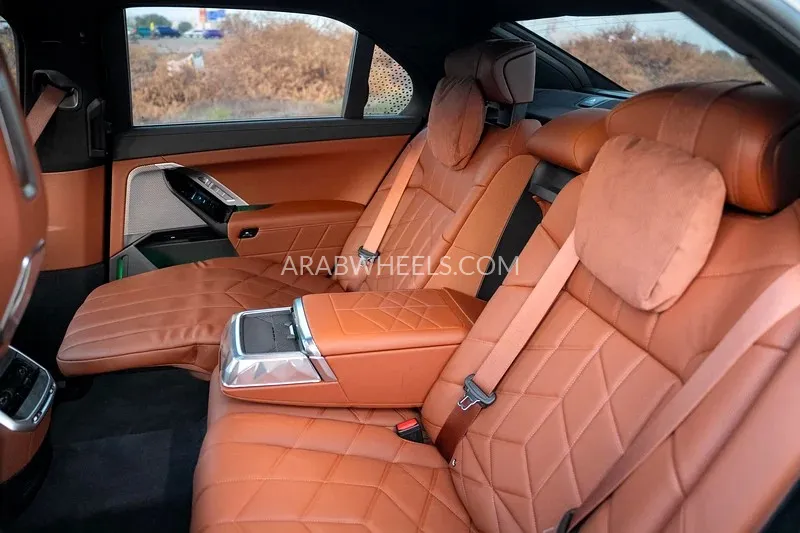 BMW 7 series 2025 for Sale in Sharjah Image-14