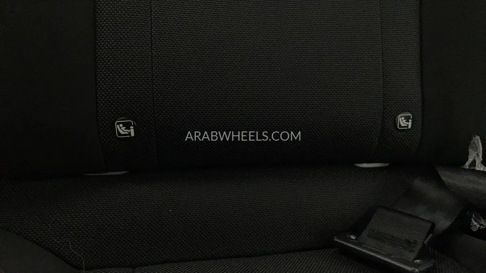 Hyundai Elantra 2023 for Sale in Dubai Image-36