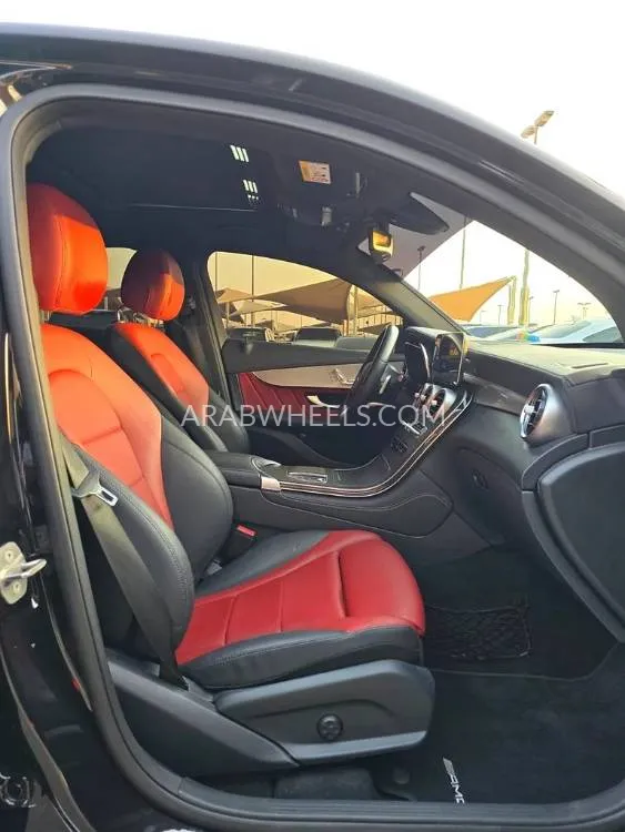 Mercedes Benz GLC Class 2020 for Sale in Sharjah Image-13