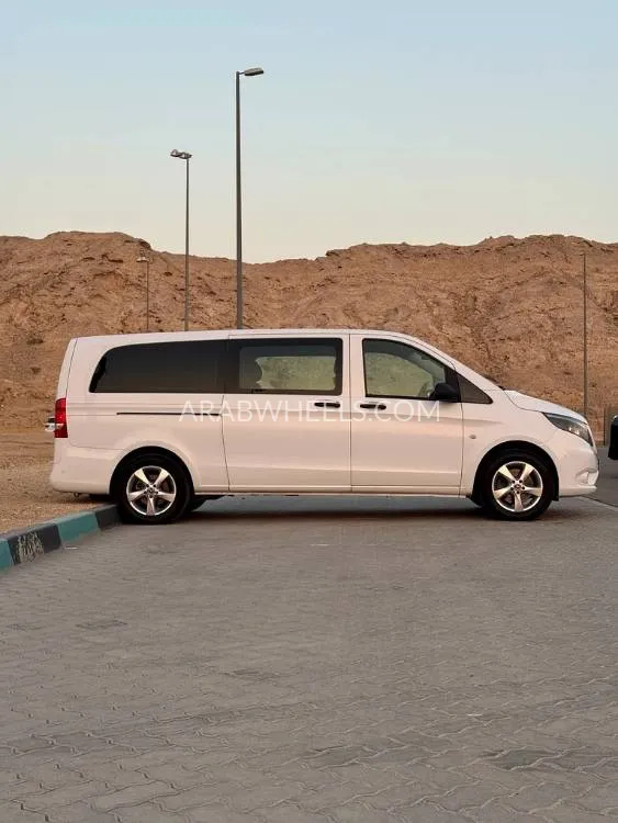 Mercedes Benz V Class 2018 for Sale in Abu Dhabi Image-19