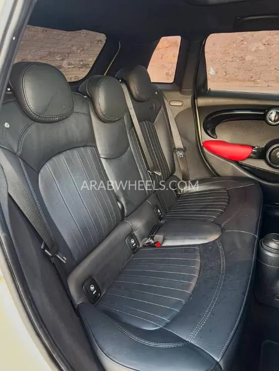 Mini Cooper 2019 for Sale in Abu Dhabi Image-18