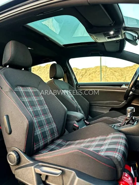 Volkswagen Golf 2017 for Sale in Abu Dhabi Image-2