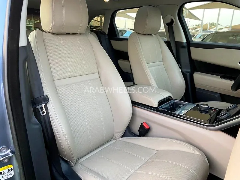 Land Rover Range Rover Velar 2019 for Sale in Sharjah Image-18