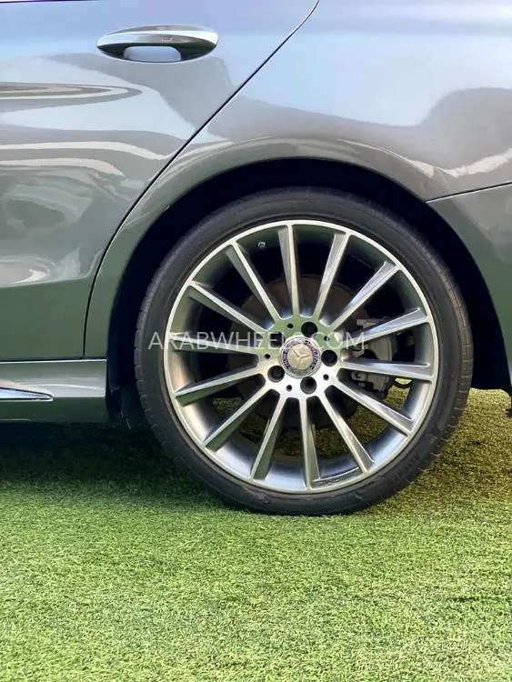 مرسيدس بنز كلاس C 2017 for Sale in الشارقة Image-13