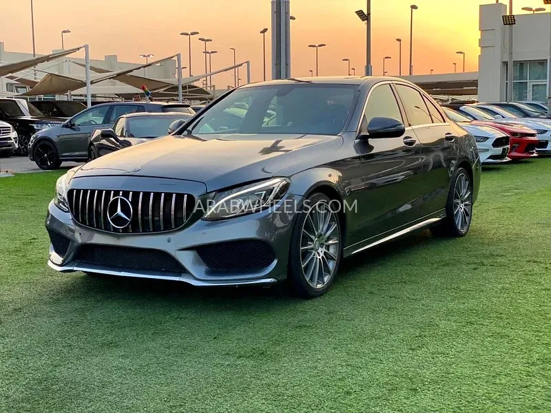 مرسيدس بنز كلاس C 2017 for Sale in الشارقة Image-4