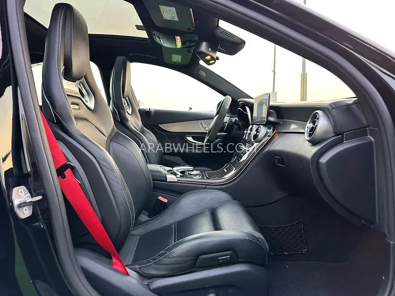 Mercedes Benz C Class 2018 for Sale in Sharjah Image-8