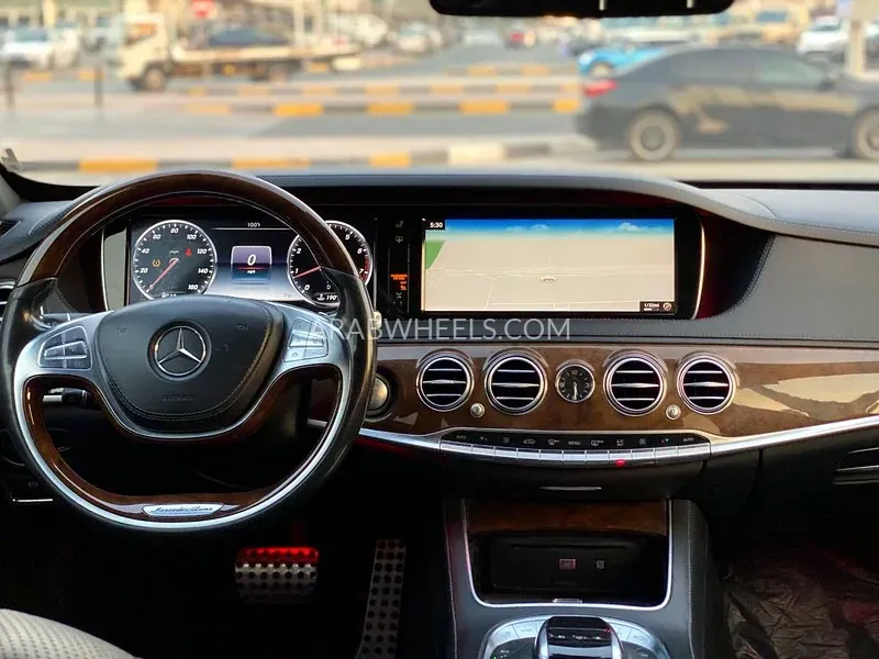 مرسيدس بنز CLS Class 2016 for Sale in الشارقة Image-16