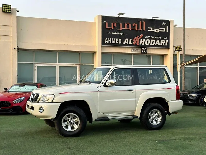 Nissan Patrol 2022 for Sale in Sharjah Image-8