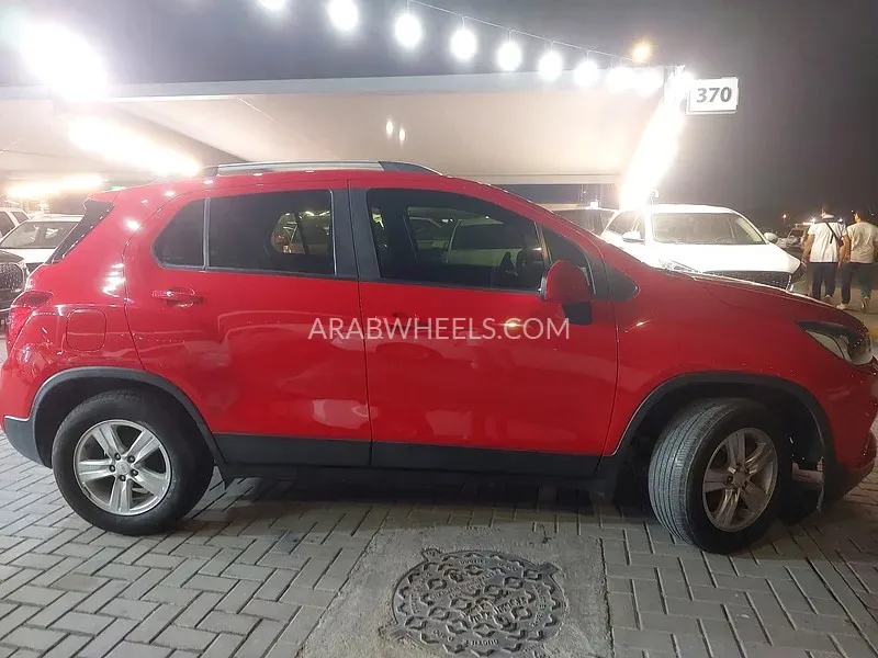 Chevrolet Trax 2019 for Sale in Sharjah Image-3