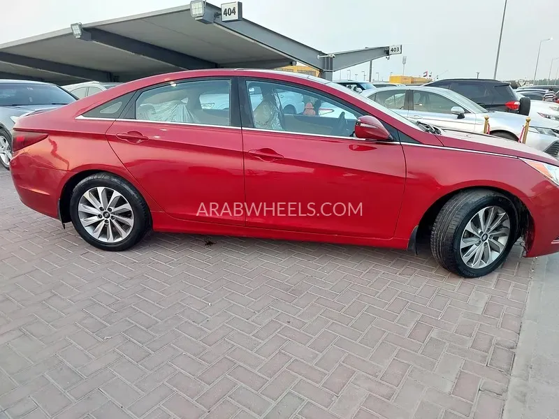 Hyundai Sonata 2014 for Sale in Sharjah Image-3