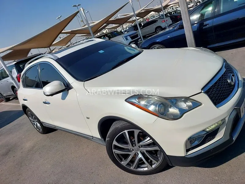 Infiniti QX50 2017 for Sale in Sharjah Image-2
