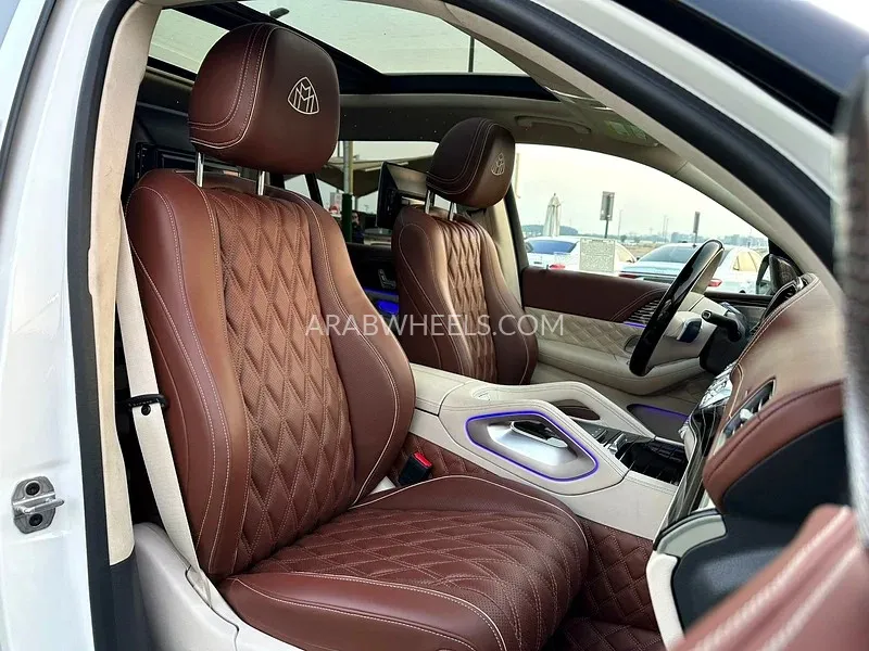 مرسيدس بنز GLS 2024 for Sale in الشارقة Image-19