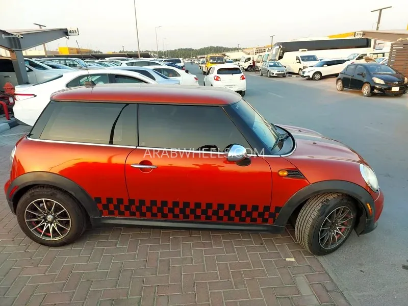Mini Cooper 2012 for Sale in Sharjah Image-3