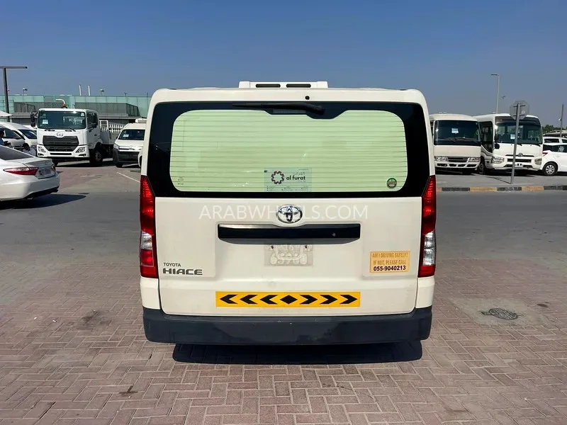 تويوتا هايس 2021 for Sale in الشارقة Image-7