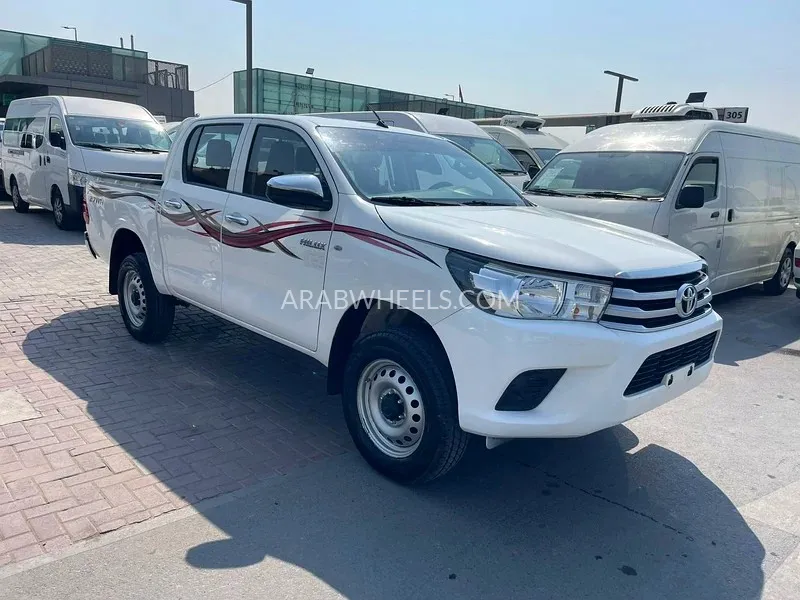 تويوتا هايلوكس 2021 for Sale in الشارقة Image-1