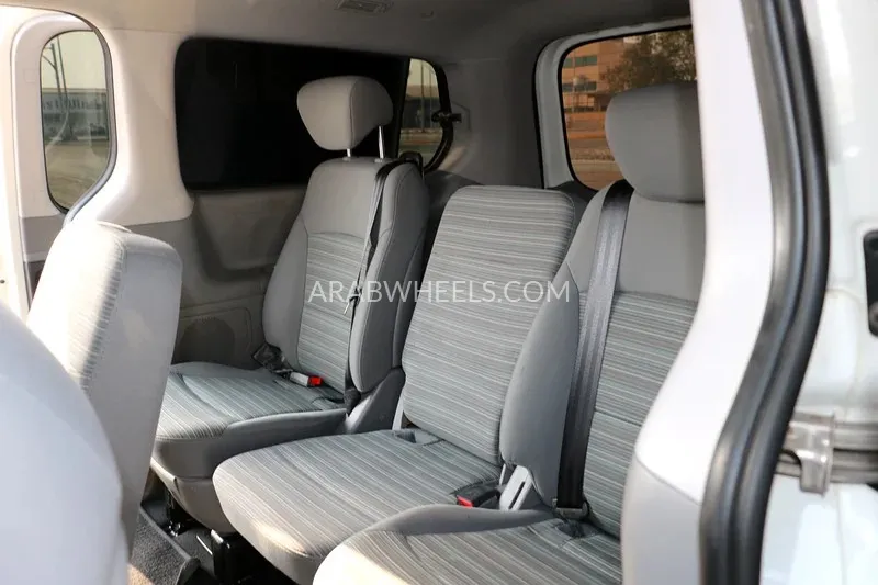 Hyundai H1 2019 for Sale in Abu Dhabi Image-13