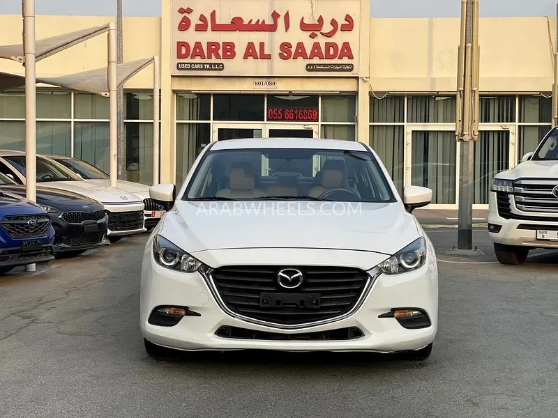 Mazda 3 2018 for Sale in Sharjah Image-3