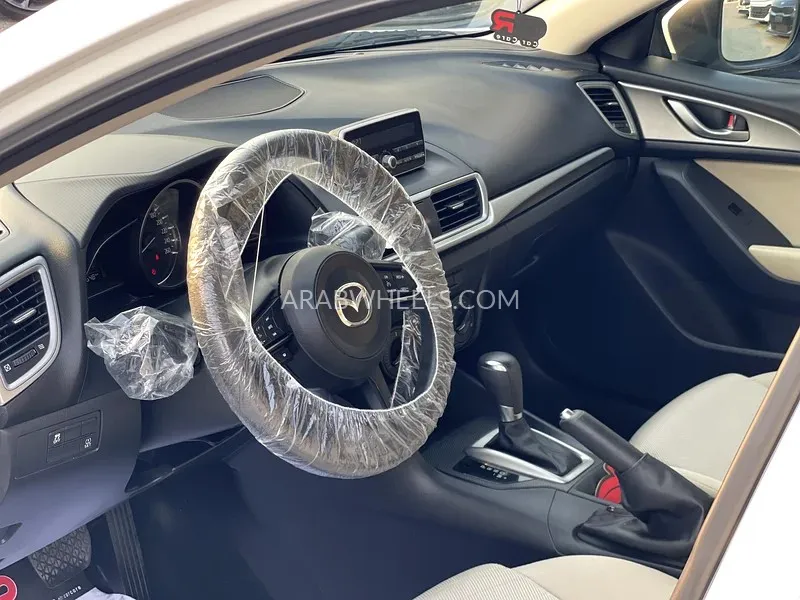 Mazda 3 2018 for Sale in Sharjah Image-12