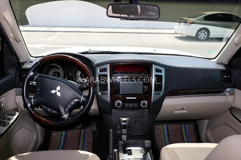 Mitsubishi Pajero 2020 for Sale in Abu Dhabi Image-9