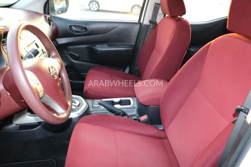 Nissan Navara 2022 for Sale in Abu Dhabi Image-11