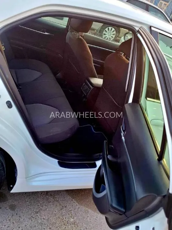 تويوتا كامري 2024 for Sale in الشارقة Image-10