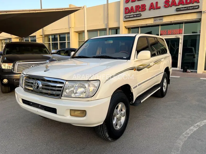 Toyota Land Cruiser 2005 for Sale in Sharjah Image-2
