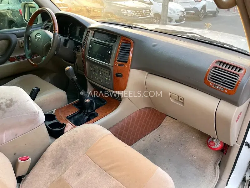 Toyota Land Cruiser 2005 for Sale in Sharjah Image-7