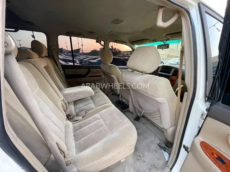 Toyota Land Cruiser 2006 for Sale in Sharjah Image-4