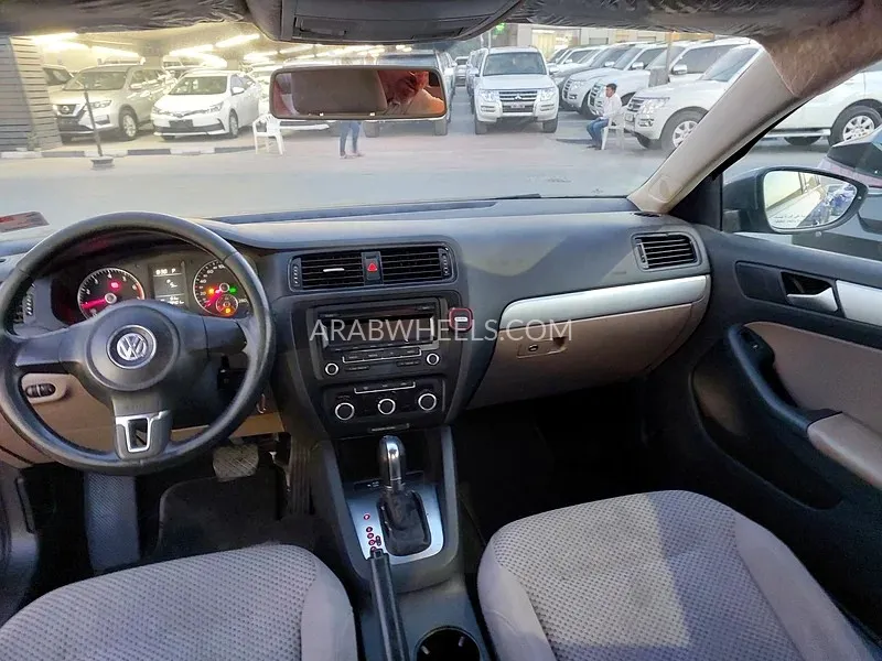 Volkswagen Jetta 2013 for Sale in Sharjah Image-18