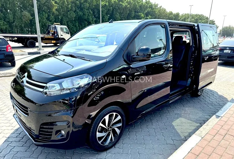 Citroen Spacetourer 2024 for Sale in Sharjah Image-2