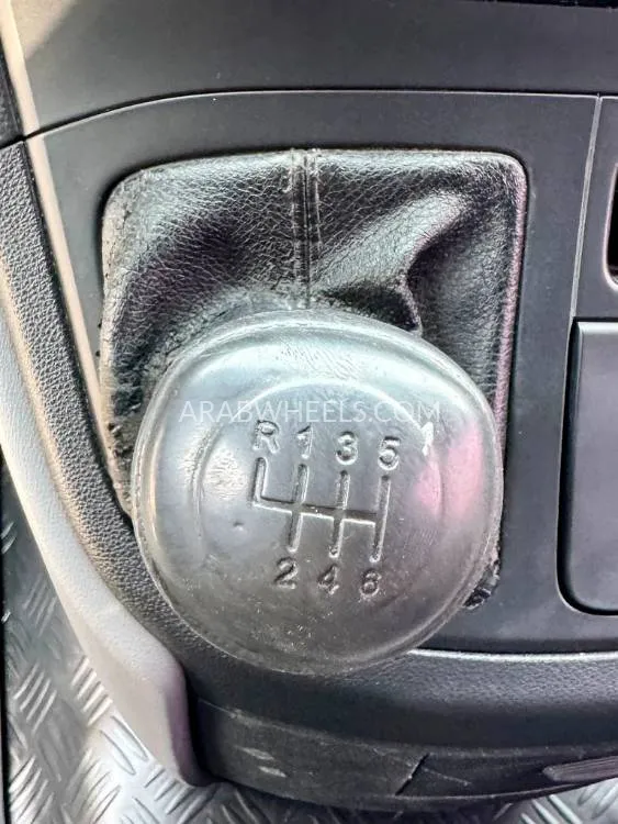 هيونداي H1 2016 for Sale in الشارقة Image-18