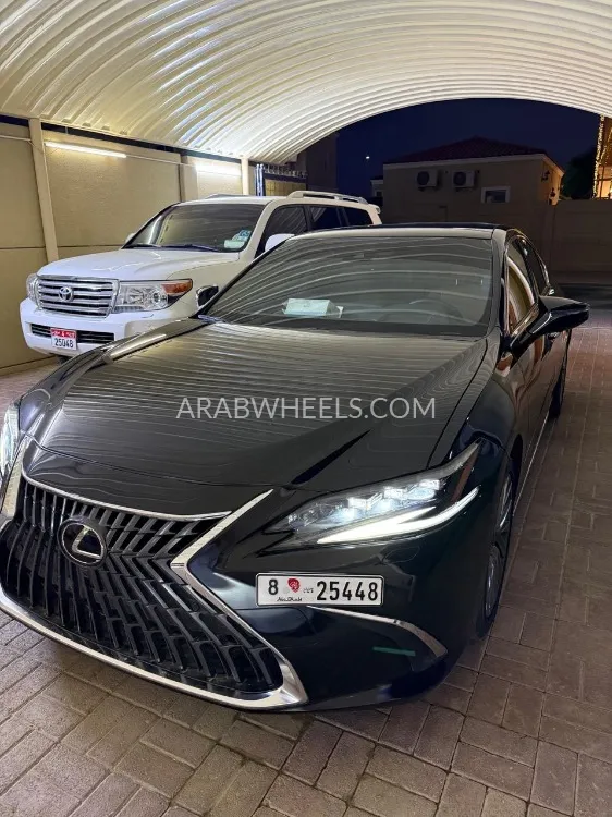 Lexus ES 2023 for Sale in Al Ain Image-8