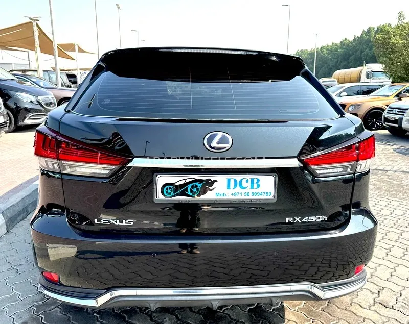 Lexus RX 2020 for Sale in Sharjah Image-7